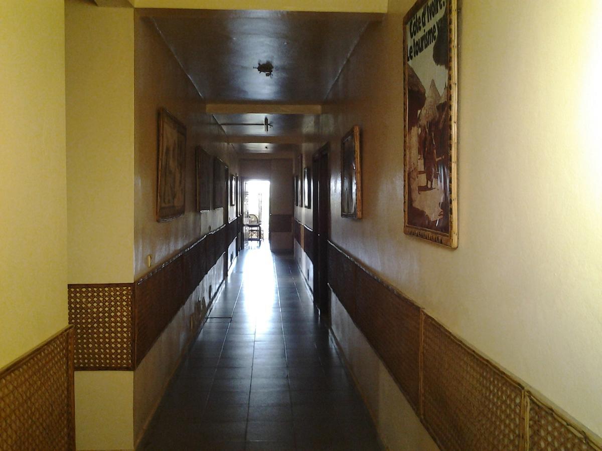 Hotel Le Pollet Sassandra ภายนอก รูปภาพ