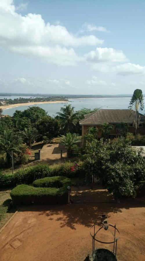 Hotel Le Pollet Sassandra ภายนอก รูปภาพ